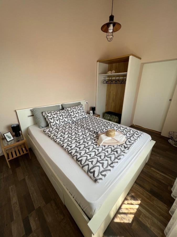 Apartman Maroon ลอฟราน ภายนอก รูปภาพ